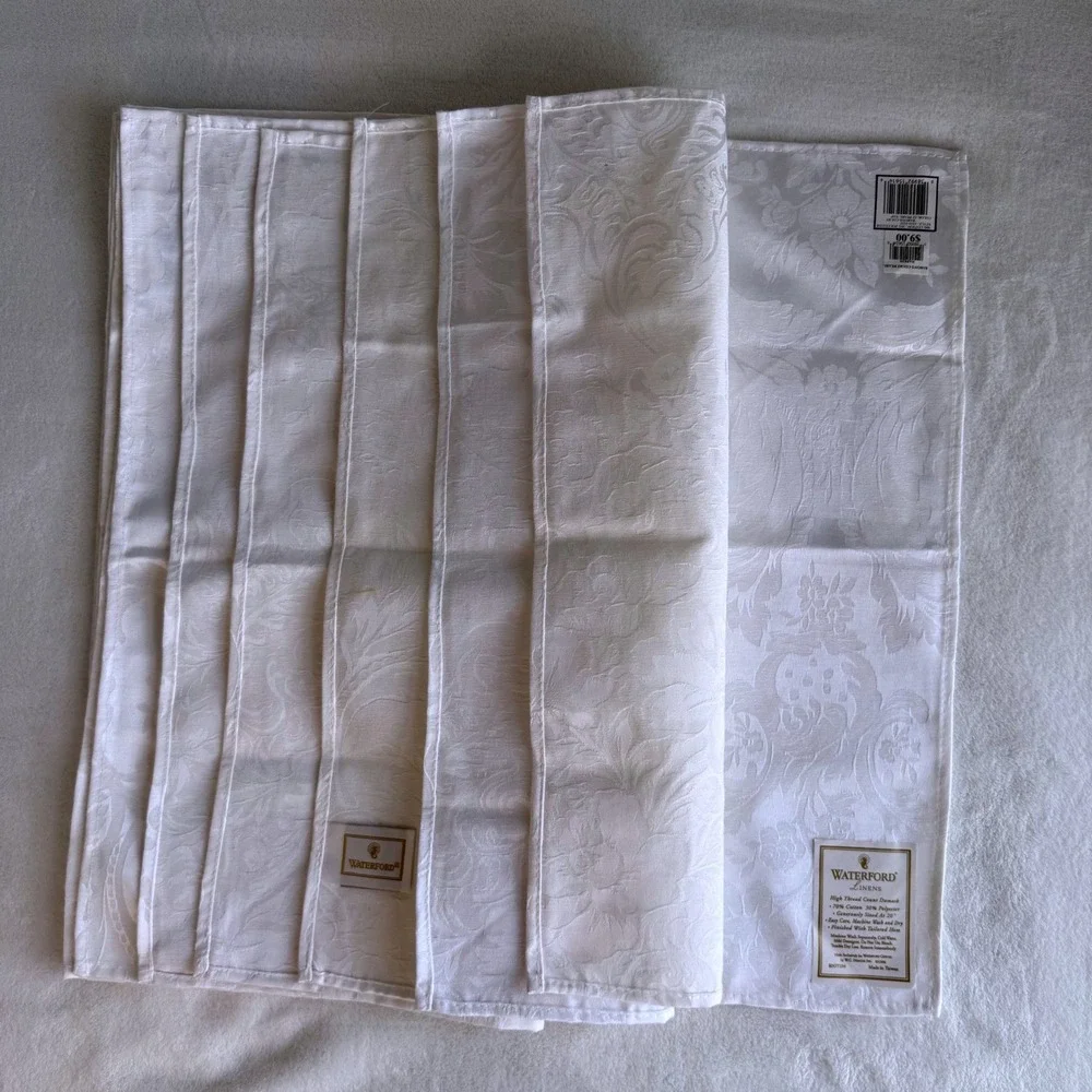 NWT Vintage‎ Waterford Linens Set of 6 Napkins White Pearl Damask Barons Court